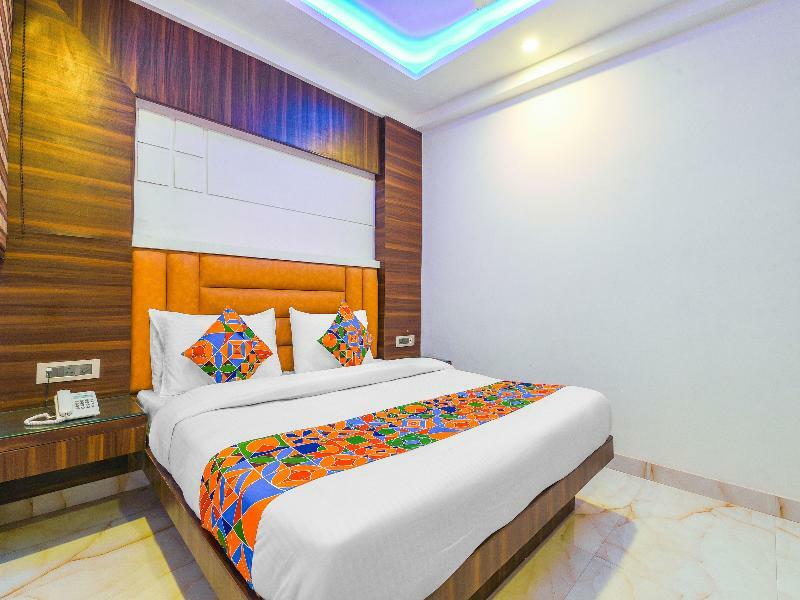 Oyo 15836 Pleasure River Front Resort Tuem Εξωτερικό φωτογραφία