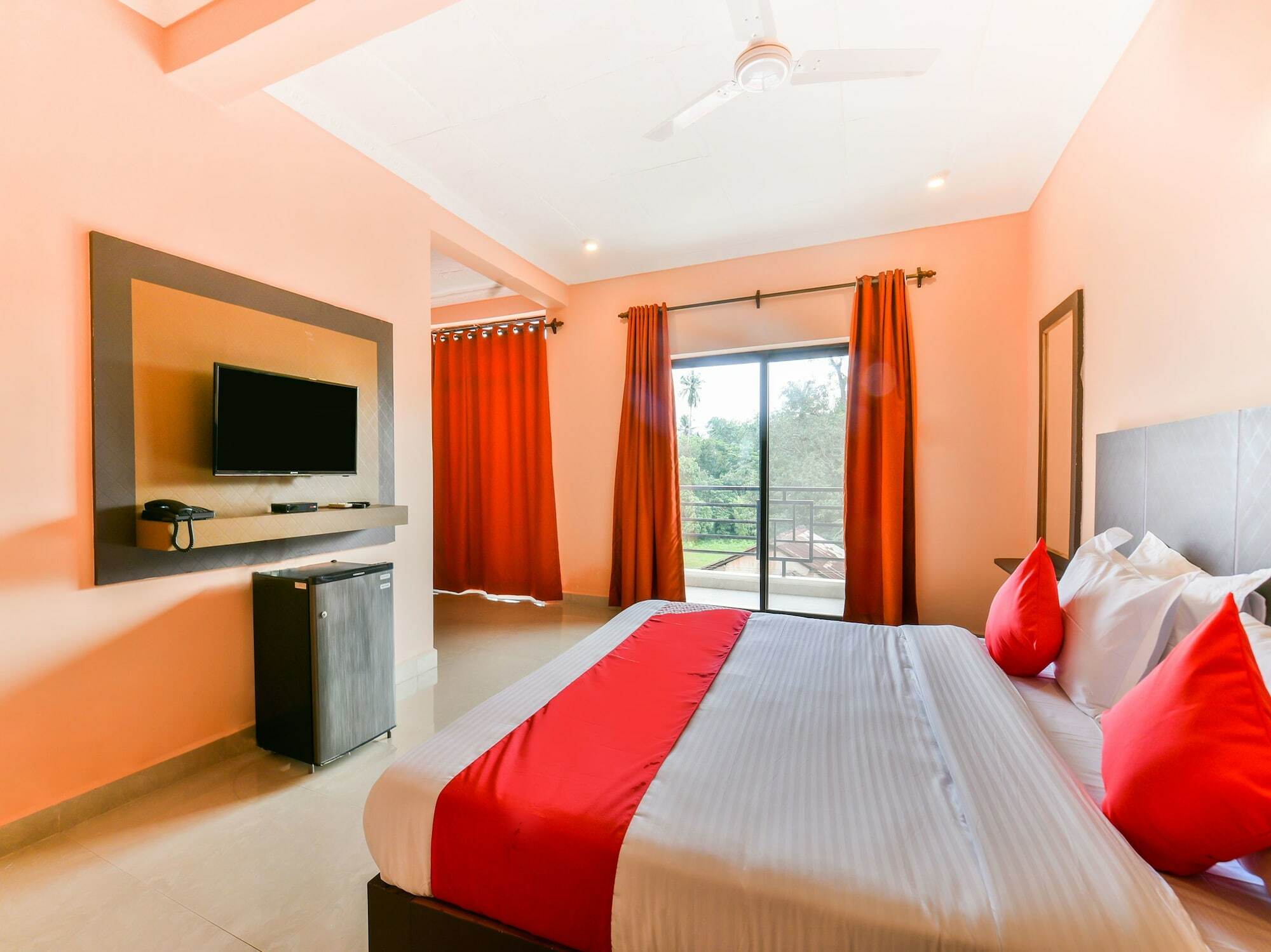 Oyo 15836 Pleasure River Front Resort Tuem Εξωτερικό φωτογραφία